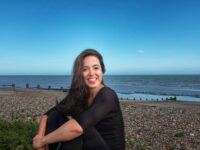 Minia Alonso BSc (hons), ACMT, BTEC, ITEC Minia Alonso Bio Pic