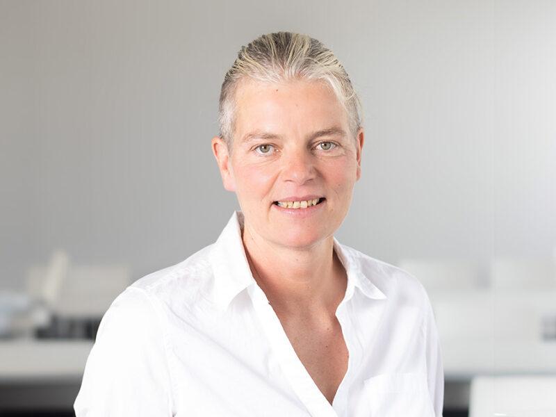 Exercise Rehab for Knee & Foot - Bettina Karsten